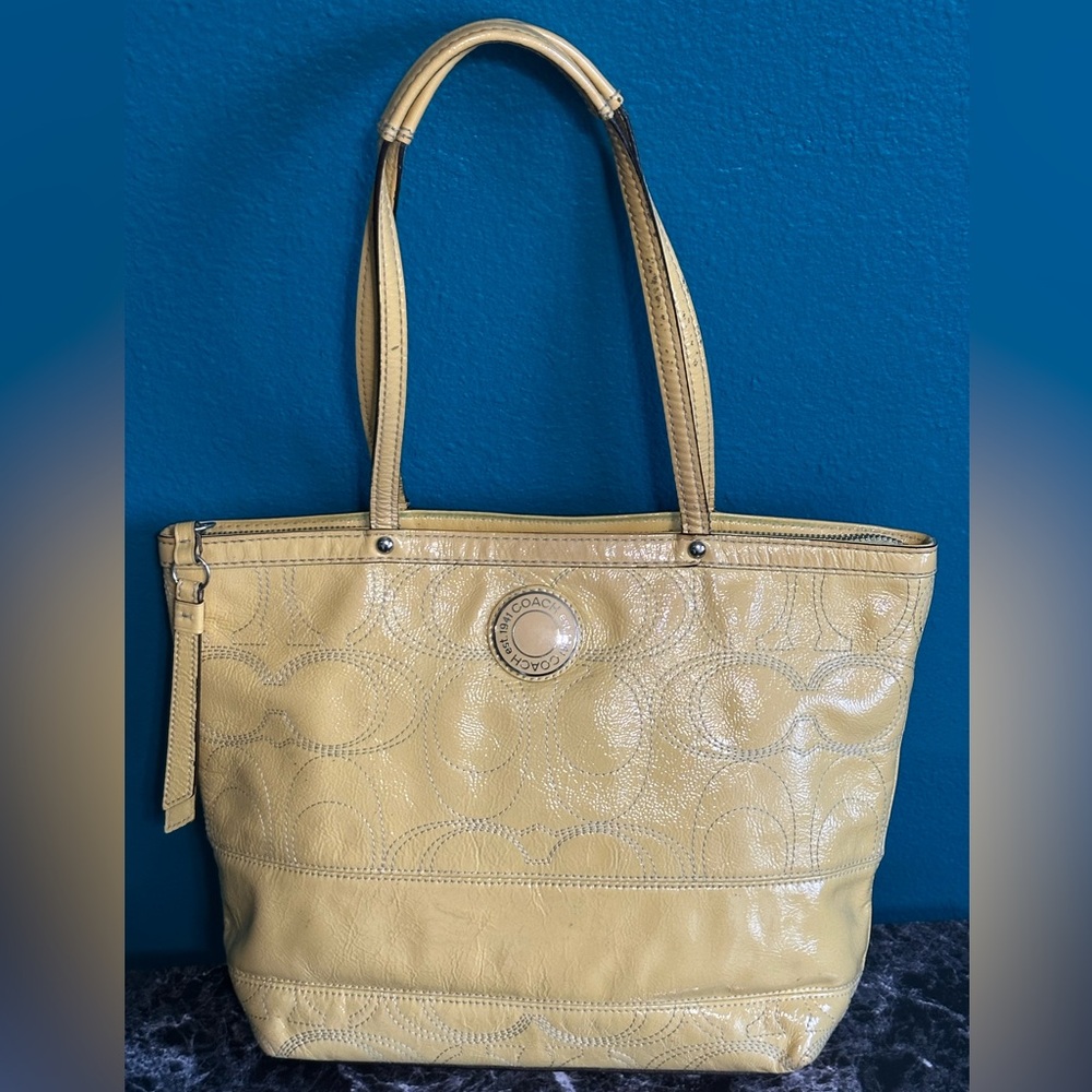 Coach Signature Stitch C Yellow Patent Leather Tote Shoulder Bag F19198